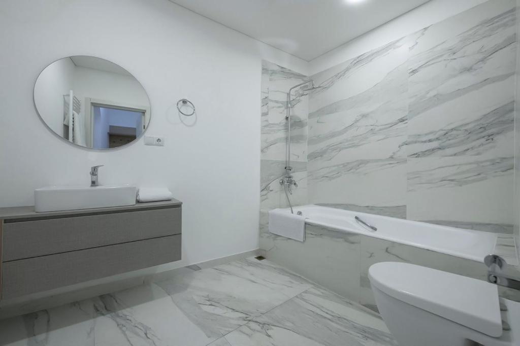 Opera Boutique Hotel Тбилиси Экстерьер фото